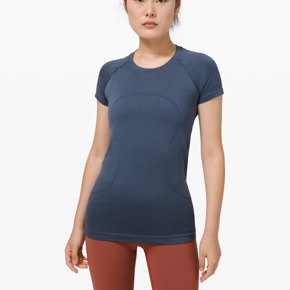 Lululemon swiftly tech short sleeve